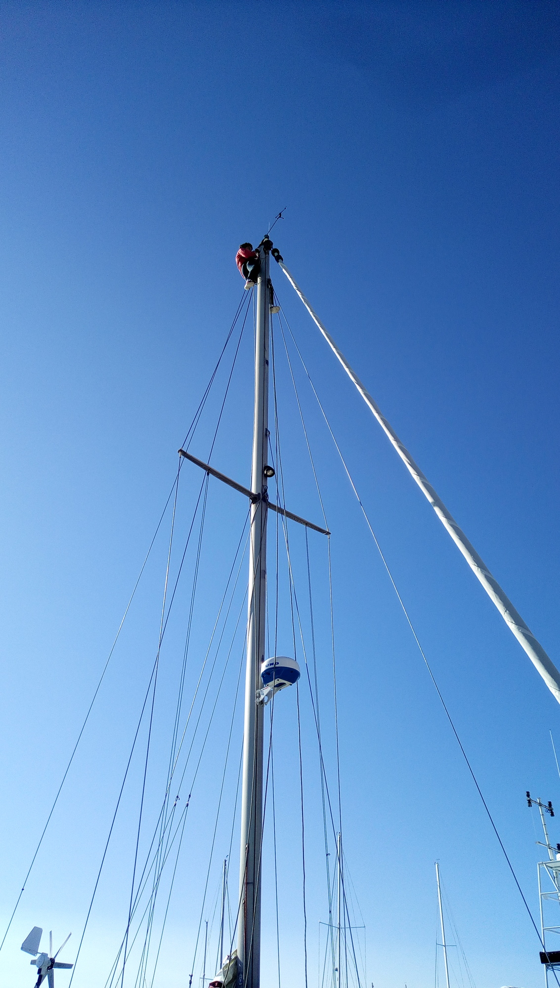 Hauteur de mat, coupole radar, et mon fils cadet